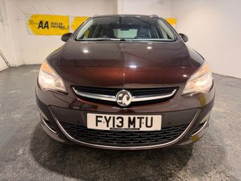 VAUXHALL ASTRA 2.0 CDTi SE Sports Tourer 5dr Diesel Auto Euro 5 (165 ps) AUTOMA