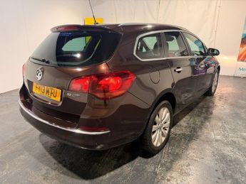 VAUXHALL ASTRA 2.0 CDTi SE Sports Tourer 5dr Diesel Auto Euro 5 (165 ps) AUTOMA