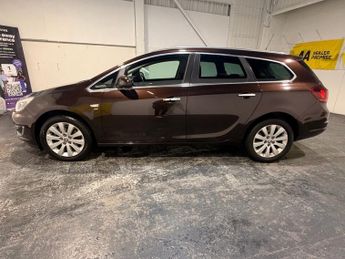 VAUXHALL ASTRA 2.0 CDTi SE Sports Tourer 5dr Diesel Auto Euro 5 (165 ps) AUTOMA