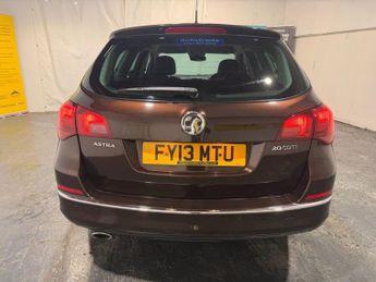 VAUXHALL ASTRA 2.0 CDTi SE Sports Tourer 5dr Diesel Auto Euro 5 (165 ps) AUTOMA
