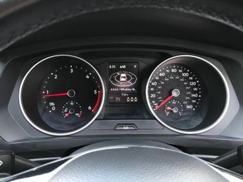 VOLKSWAGEN TIGUAN 2.0 TDI SE Navigation SUV 5dr Diesel DSG Euro 6 (s/s) (150 ps)