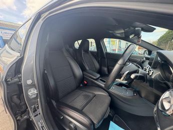 MERCEDES-BENZ GLA 2.1 GLA200d AMG Line SUV 5dr Diesel 7G-DCT Euro 6 (s/s) (136 ps)