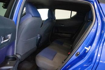 TOYOTA C-HR 1.8 VVT-h Dynamic SUV 5dr Petrol Hybrid CVT Euro 6 (s/s) (122 ps