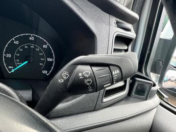 FORD TRANSIT CUSTOM 1.0 340 EcoBoost 13.6kWh Trend Auto L1 H1 Euro 6 5dr