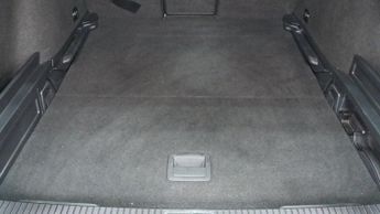 VOLKSWAGEN PASSAT 2.0 TDI BlueMotion Tech SE Business Estate 5dr Diesel DSG Euro 6