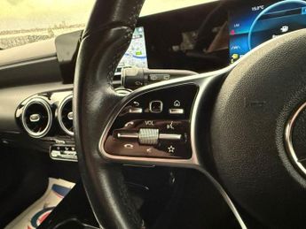 MERCEDES-BENZ A-CLASS 2.0 A200d Sport Hatchback 5dr Diesel 8G-DCT Euro 6 (s/s) (150 ps