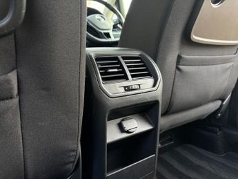 VOLKSWAGEN GOLF SV 1.6 TDI BlueMotion Tech SE MPV 5dr Diesel DSG Euro 6 (s/s) (110 