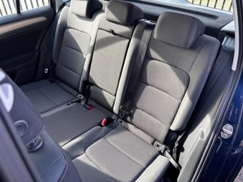 VOLKSWAGEN GOLF SV 1.6 TDI BlueMotion Tech SE MPV 5dr Diesel DSG Euro 6 (s/s) (110 