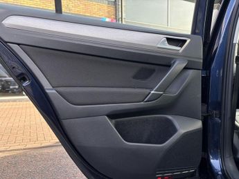 VOLKSWAGEN GOLF SV 1.6 TDI BlueMotion Tech SE MPV 5dr Diesel DSG Euro 6 (s/s) (110 