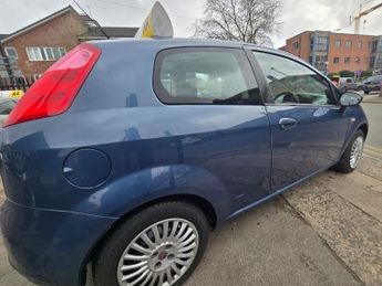 FIAT GRANDE PUNTO 1.2 Active White Hatchback 3dr Petrol Manual (139 g/km, 65 bhp)