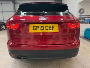 JAGUAR F-PACE 2.0 D180 R-Sport SUV 5dr Diesel Auto Euro 6 (s/s) (180 ps)