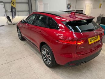 JAGUAR F-PACE 2.0 D180 R-Sport SUV 5dr Diesel Auto Euro 6 (s/s) (180 ps)