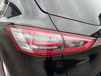 FORD S-MAX 2.0 TDCi Titanium MPV 5dr Diesel Powershift Euro 6 (s/s) (150 ps