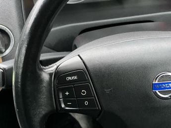 VOLVO C70 2.0 D3 SE LUX GEARTRONIC 2d 150 BHP