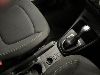 RENAULT CAPTUR 1.5 dCi ENERGY Iconic SUV 5dr Diesel EDC Euro 6 (s/s) (90 ps)