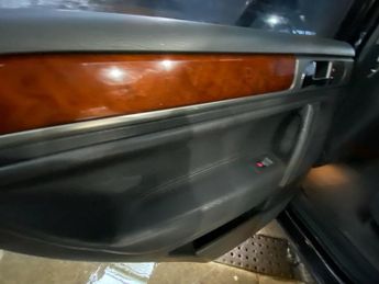 VOLKSWAGEN TOUAREG 3.2 V6 SUV 5dr Petrol Automatic (331 g/km, 216 bhp)