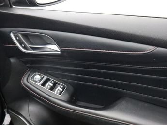 MG MG HS 1.5 T-GDI Exclusive SUV 5dr Petrol DCT Euro 6 (s/s) (162 ps)