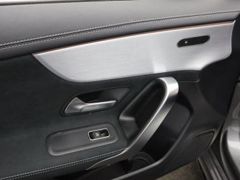 MERCEDES-BENZ A-CLASS 1.3 A180 AMG Line Edition (Executive) Hatchback 5dr Petrol 7G-DC