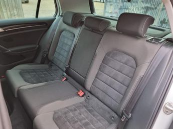 VOLKSWAGEN GOLF 2.0 TDI BlueMotion Tech GT Hatchback 5dr Diesel DSG Euro 5 (s/s)