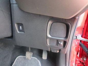 PEUGEOT 108 1.0 Active Hatchback 5dr Petrol 2 Tronic Euro 6 (68 ps)