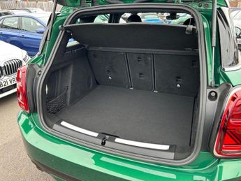 MINI COUNTRYMAN 1.5 Cooper Exclusive SUV 5dr Petrol Steptronic Euro 6 (s/s) (136