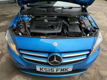 MERCEDES-BENZ A-CLASS 1.5 A180 CDI SE Hatchback 5dr Diesel 7G-DCT Euro 5 (s/s) (109 ps