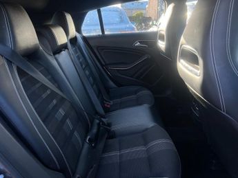 MERCEDES-BENZ CLA 2.1 CLA220d Sport Shooting Brake 5dr Diesel 7G-DCT Euro 6 (s/s) 