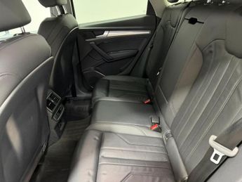 AUDI Q5 2.0 TDI Sport SUV 5dr Diesel S Tronic quattro Euro 6 (s/s) (190 