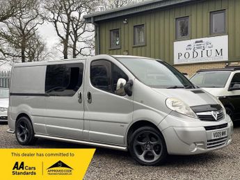 Vauxhall Vivaro Vauxhall Vivaro 2.0 2900 CDTi with SINK—ROCK&ROLL—SWIVEL—TOWBAR—