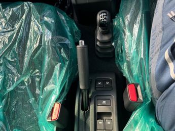 SUZUKI JIMMY NOMADE ALLGRIP AUTO 4WD 1.5L