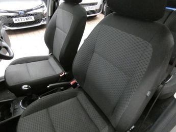 SKODA ROOMSTER 1.6 TDI SE Plus MPV 5dr Diesel Manual Euro 5 (105 ps)