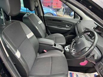 RENAULT SCENIC 1.5 dCi Dynamique TomTom MPV 5dr Diesel EDC Euro 5 (110 ps)