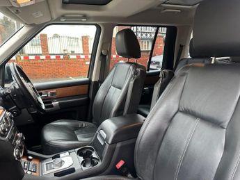 LAND ROVER DISCOVERY 4 3.0 SD V6 HSE SUV 5dr Diesel Auto 4WD Euro 5 (s/s) (255 bhp)