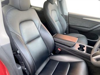 TESLA MODEL Y (Dual Motor) Performance SUV 5dr Electric Auto 4WDE (426 bhp)