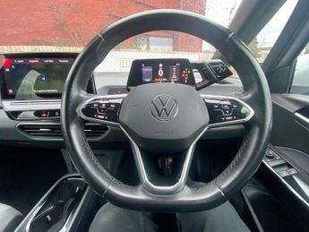 VOLKSWAGEN ID.3 Pro Performance 58kWh Life Hatchback 5dr Electric Auto (204 ps)