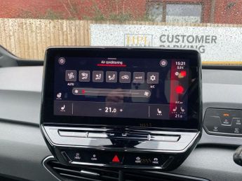 VOLKSWAGEN ID.3 Pro Performance 58kWh Life Hatchback 5dr Electric Auto (204 ps)