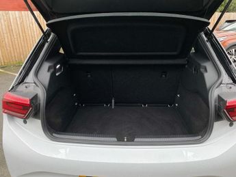 VOLKSWAGEN ID.3 Pro Performance 58kWh Life Hatchback 5dr Electric Auto (204 ps)