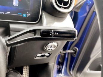 MERCEDES-BENZ GLC 2.0 GLC300h MHEV AMG Line (Premium) SUV 5dr Petrol Hybrid G-Tron