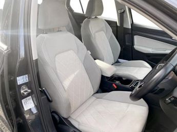 VOLKSWAGEN GOLF 1.4 TSI 13kWh Style Hatchback 5dr Petrol Plug-in Hybrid DSG Euro