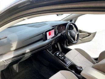 VOLKSWAGEN GOLF 1.4 TSI 13kWh Style Hatchback 5dr Petrol Plug-in Hybrid DSG Euro