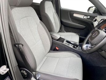 VOLVO XC40 1.5h T4 Recharge 10.7kWh Core SUV 5dr Petrol Plug-in Hybrid Auto