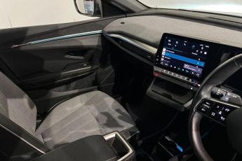RENAULT MEGANE 60kWh techno Hatchback 5dr Electric Auto (optimum charge) (220 p