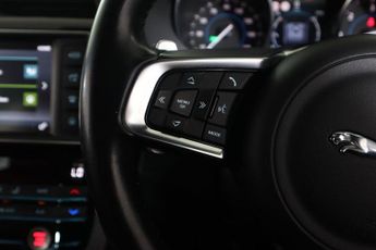 JAGUAR F-PACE 3.0 D300 V6 S Auto AWD Euro 6 (s/s) 5dr