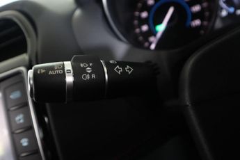 JAGUAR F-PACE 3.0 D300 V6 S Auto AWD Euro 6 (s/s) 5dr