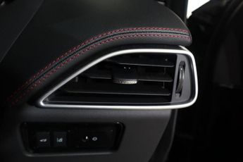 JAGUAR F-PACE 3.0 D300 V6 S Auto AWD Euro 6 (s/s) 5dr