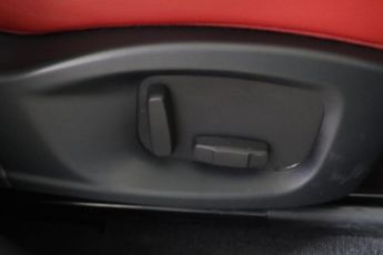 JAGUAR F-PACE 3.0 D300 V6 S Auto AWD Euro 6 (s/s) 5dr