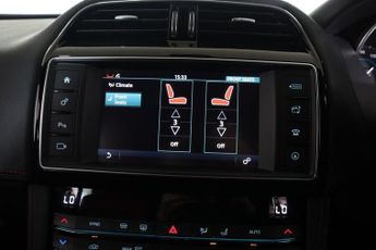 JAGUAR F-PACE 3.0 D300 V6 S Auto AWD Euro 6 (s/s) 5dr