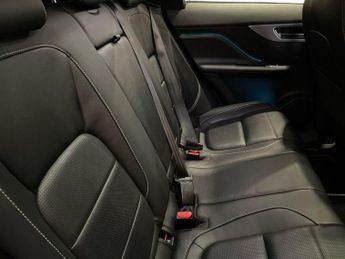 JAGUAR F-PACE 2.0 D180 R-Sport SUV 5dr Diesel Auto AWD Euro 6 (s/s) (180 ps)