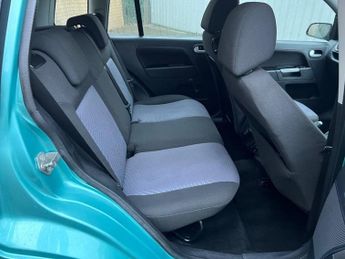 FORD FUSION 1.4 TDCi Zetec Climate Hatchback 5dr Diesel Manual (122 g/km, 67