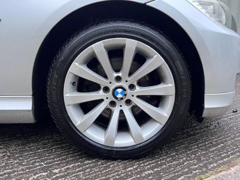 BMW 3 SERIES 2.0 320d SE Saloon 4dr Diesel Manual Euro 5 (177 ps)
